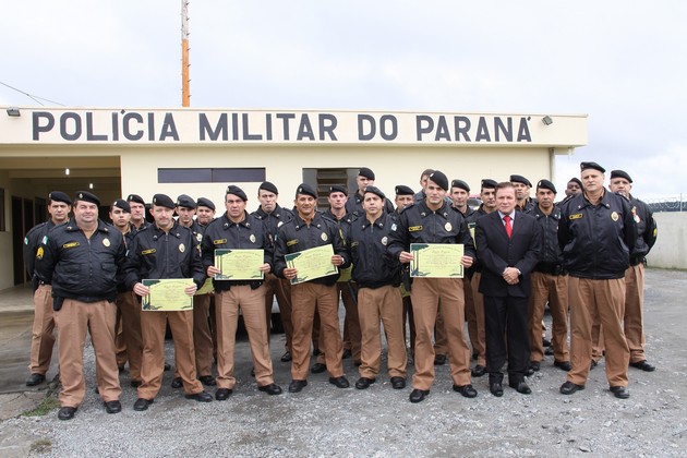 Policiais militares recebem Menção Honrosa da Assembleia Legislativa do