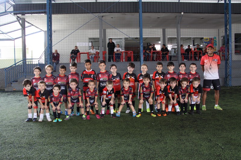 Abertas inscrições para Escola de Futebol JR03 Soccer