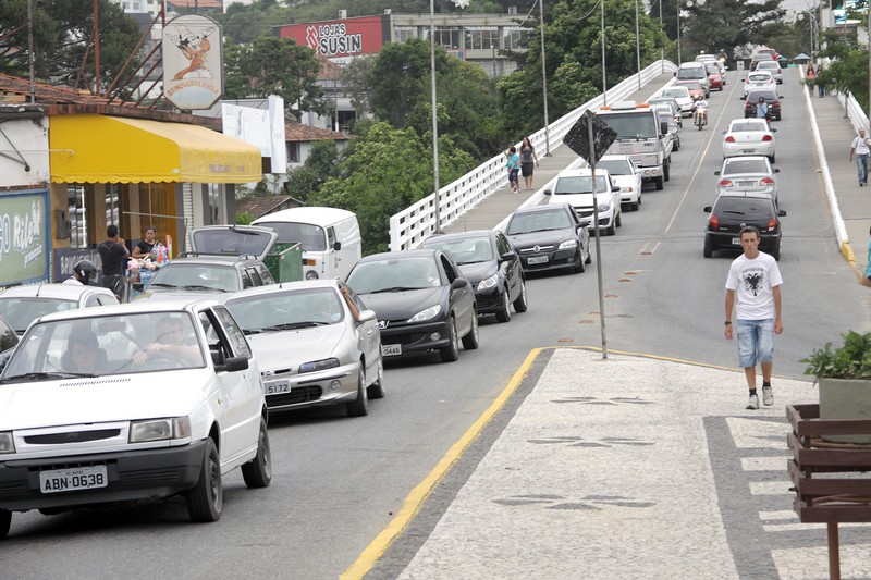 População reclama do trânsito e da falta de organização nas ruas de Riomafra (1)