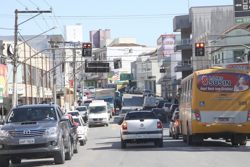 População reclama do trânsito e da falta de organização nas ruas de Riomafra (2)