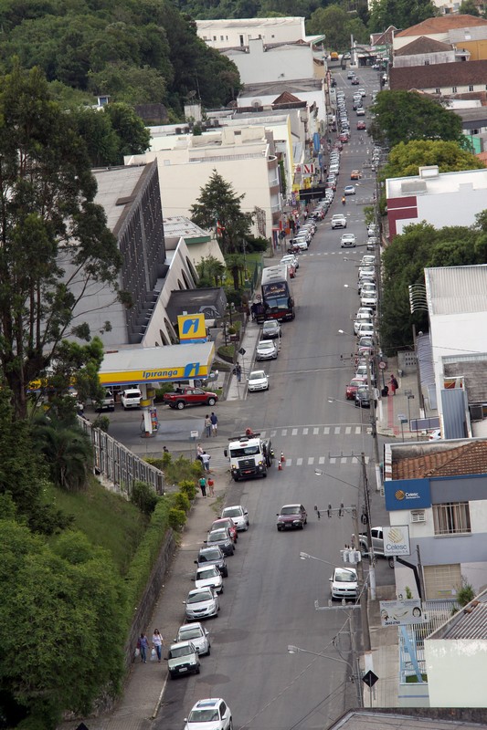 Tribunal de Contas manda Prefeitura anular concorrência do estacionamento rotativo em Mafra